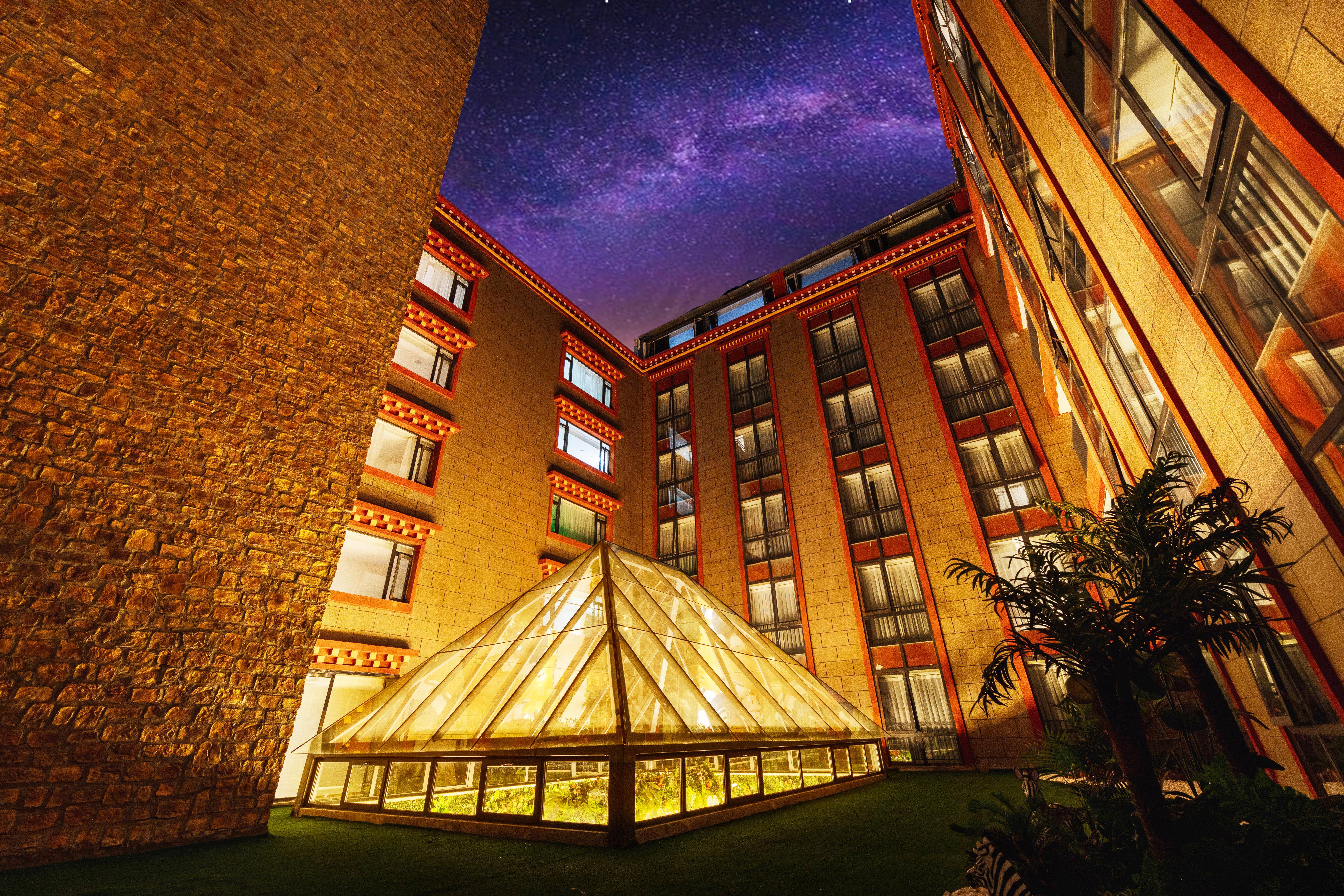 Holiday Inn Express Daocheng Yading, An Ihg Hotel Exterior foto